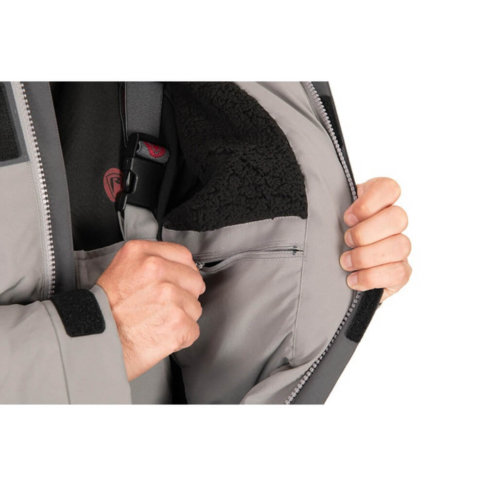 Fox Rage Pro Series Winter Suit bei HechtundBarsch.ch